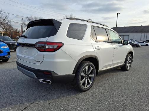 2025 Honda Pilot Touring