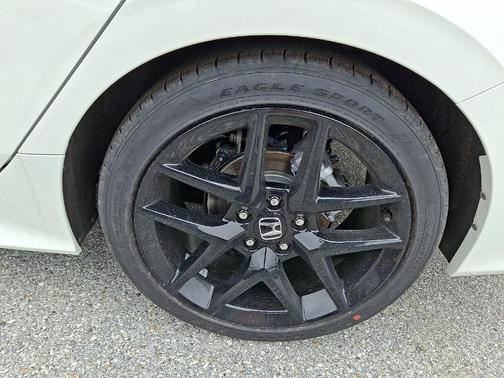 Platinum White Pearl 2026 Honda Civic Sport
