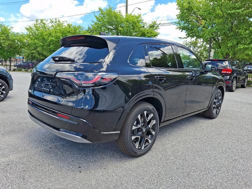 Crystal Black Pearl 2027 Honda HR-V EX-L
