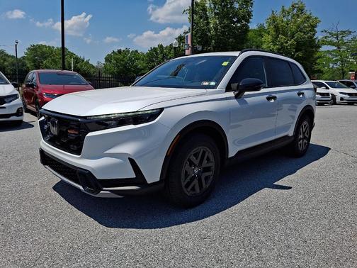 Platinum White Pearl 2026 Honda CR-V Hybrid TrailSport