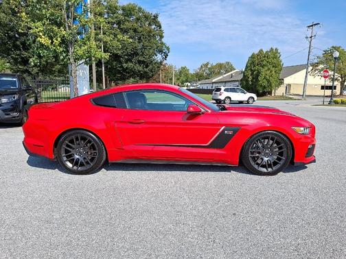 2017 Ford Mustang GT Premium