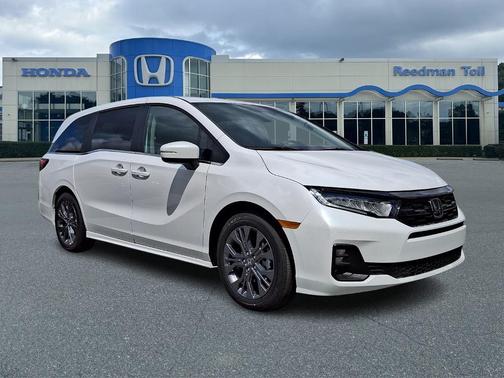 Platinum White Pearl 2026 Honda Odyssey Touring