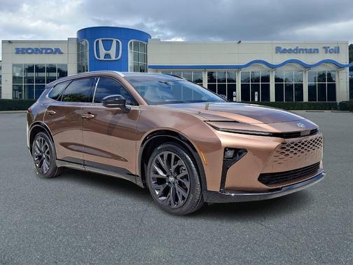 Bronze 2025 Toyota Crown Signia LIMITED