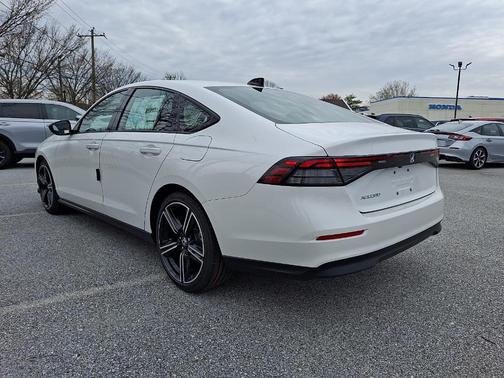 Platinum White Pearl 2026 Honda Accord SE