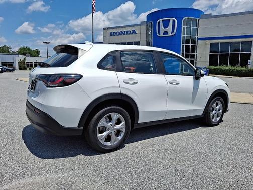 2025 Honda HR-V LX