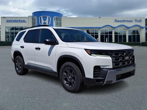 Platinum White Pearl 2026 Honda Pilot TrailSport