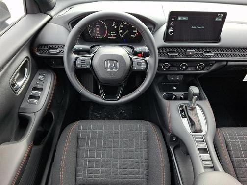Platinum White Pearl 2026 Honda HR-V Sport