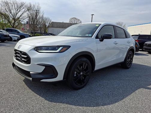 Platinum White Pearl 2026 Honda HR-V Sport