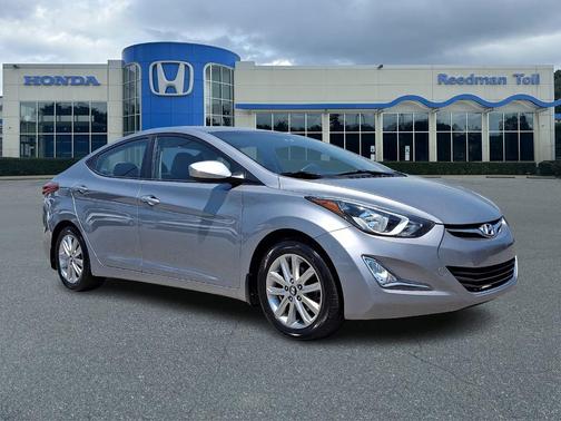 Titanium Gray Metallic 2016 Hyundai ELANTRA SE