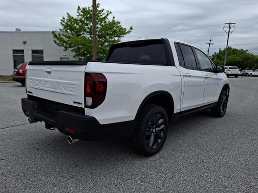 Platinum White Pearl 2026 Honda Ridgeline Sport