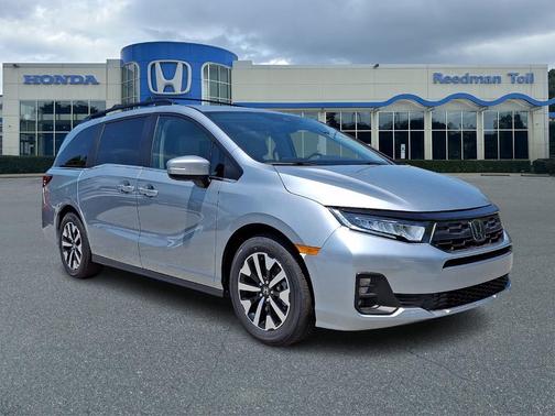 Solar Silver Metallic 2026 Honda Odyssey EX-L