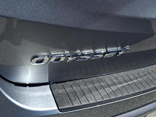 Solar Silver Metallic 2026 Honda Odyssey EX-L