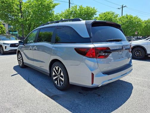 Solar Silver Metallic 2026 Honda Odyssey EX-L