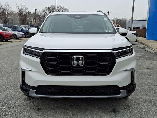 2023 Honda Pilot Touring
