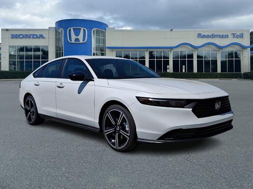 Platinum White Pearl 2026 Honda Accord Hybrid Sport