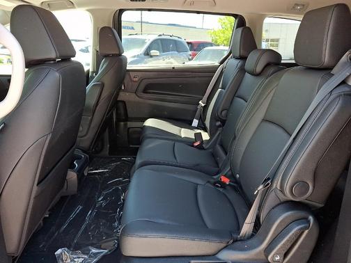 Crystal Black Pearl 2026 Honda Odyssey EX-L
