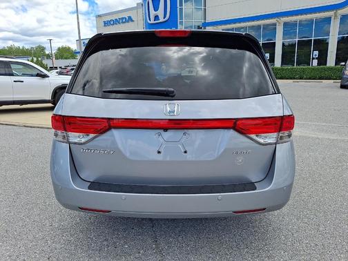 Lunar Silver Metallic 2017 Honda Odyssey Touring