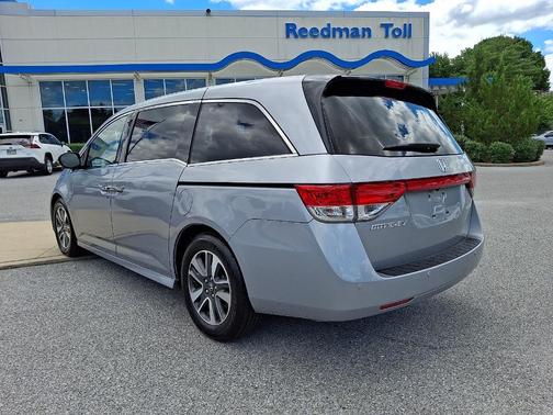Lunar Silver Metallic 2017 Honda Odyssey Touring