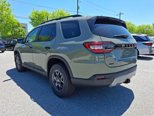 Ash Green 2026 Honda Pilot TrailSport