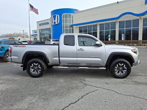 2023 Toyota Tacoma TRD Off Road