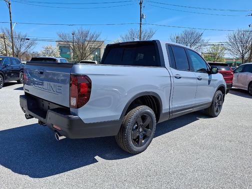 Sonic Gray Pearl 2026 Honda Ridgeline Black Edition