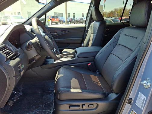 Sonic Gray Pearl 2026 Honda Ridgeline Black Edition