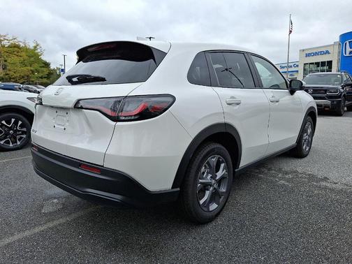 2026 Honda HR-V LX