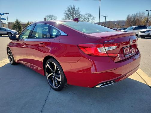 Photo 4 of 28 of 2020 Honda Accord Sport 1.5T