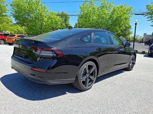 Crystal Black Pearl 2026 Honda Accord Hybrid Sport