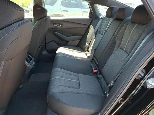 Crystal Black Pearl 2026 Honda Accord Hybrid Sport