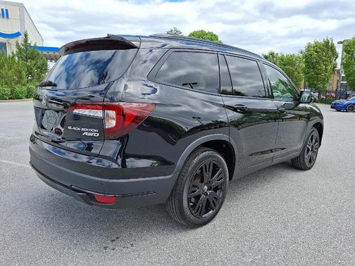 2022 Honda Pilot Black Edition