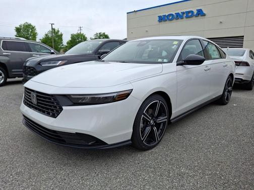 Platinum White Pearl 2026 Honda Accord SE