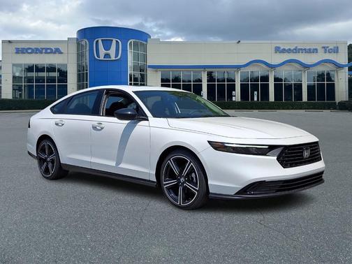 Platinum White Pearl 2026 Honda Accord SE