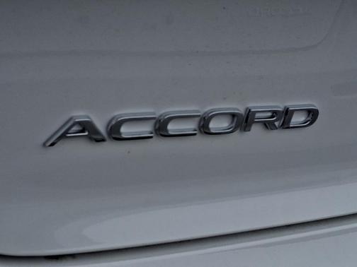 Platinum White Pearl 2026 Honda Accord SE