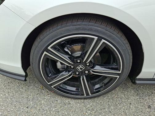 Platinum White Pearl 2026 Honda Accord SE