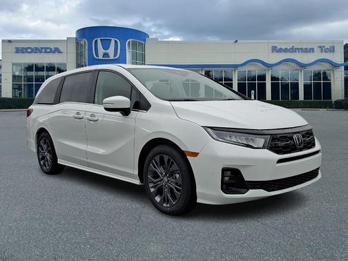 Platinum White Pearl 2026 Honda Odyssey Touring