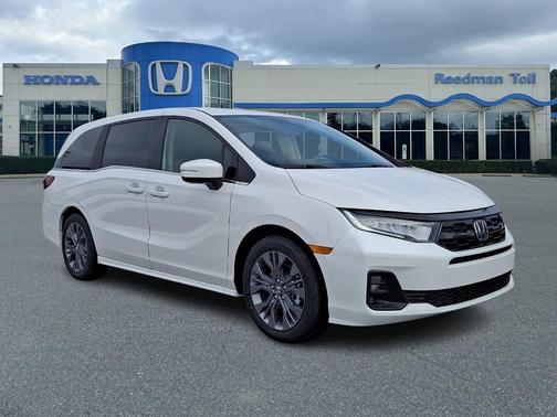 Platinum White Pearl 2026 Honda Odyssey Touring