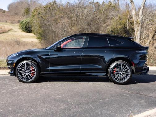Black 2026 Aston Martin DBX 707