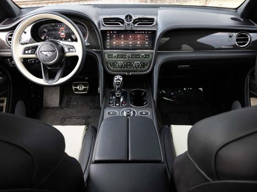 2023 Bentley Bentayga 
