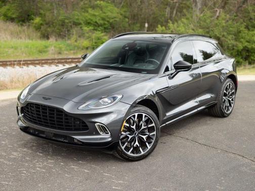 2021 Aston Martin DBX Base
