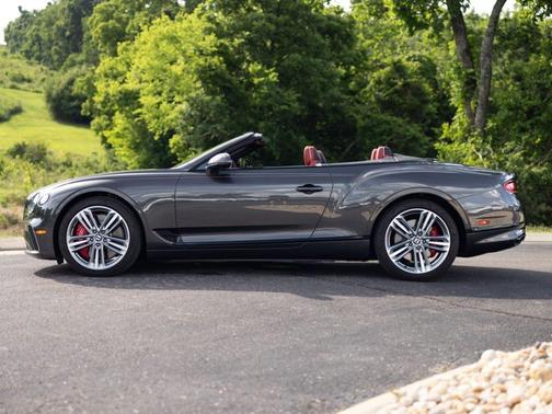 Anthracite Metallic 2023 Bentley Continental GT V8 S