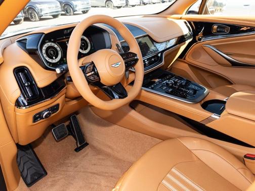 Ghillies Green 2026 Aston Martin DBX 707