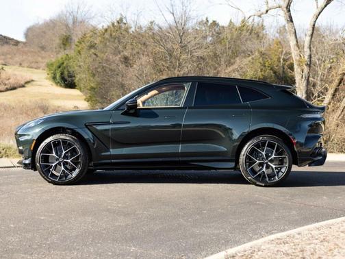 Ghillies Green 2026 Aston Martin DBX 707