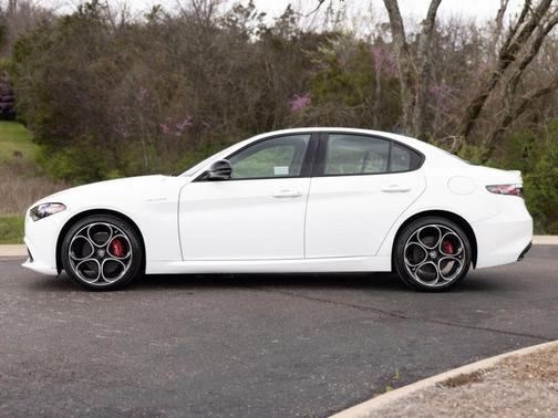 Milano 2024 Alfa Romeo Giulia Veloce