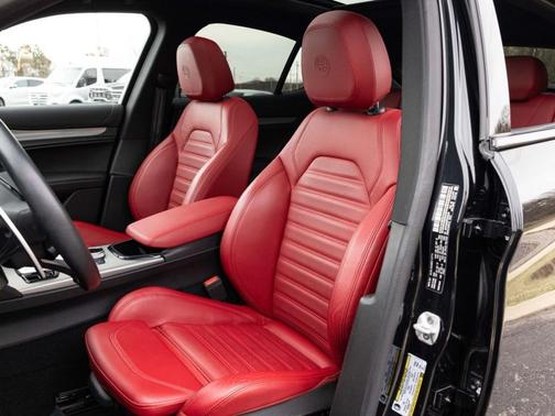 2024 Alfa Romeo Stelvio Veloce