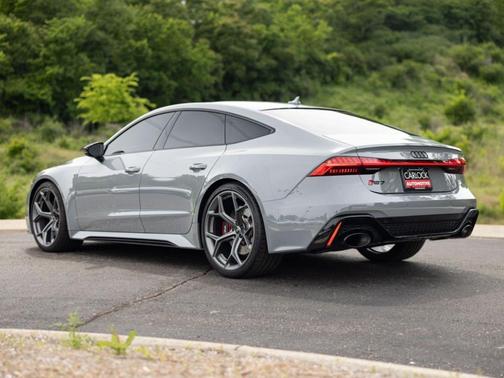 Nardo Gray 2026 Audi RS 7 4.0T quattro performance