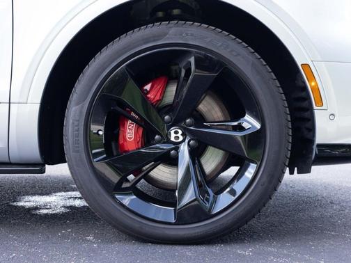 2024 Bentley Bentayga 