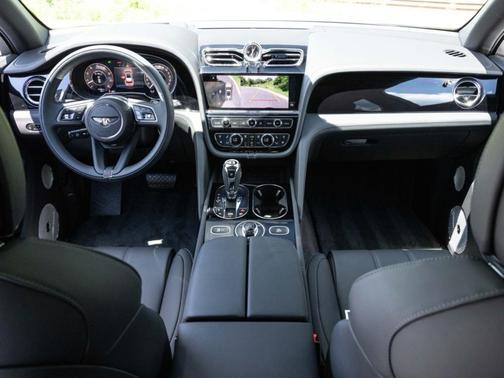 2024 Bentley Bentayga 