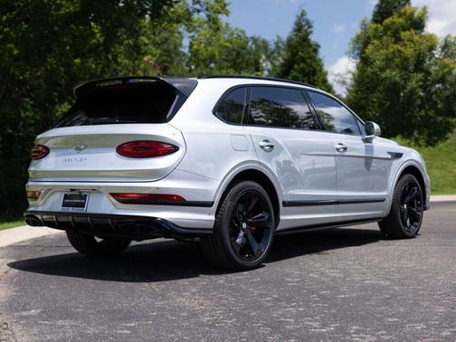 2024 Bentley Bentayga 