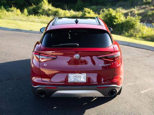 Rosso 2022 Alfa Romeo Stelvio Ti